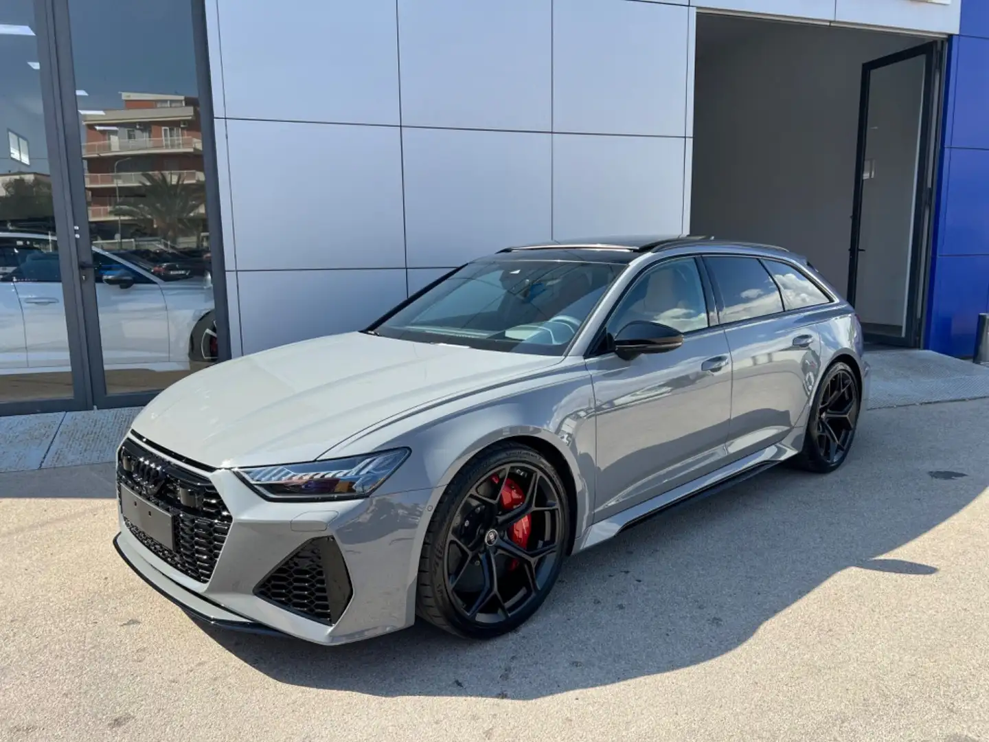 Audi RS6 4.0 performance possibilità noleggio no scoring Gris - 1