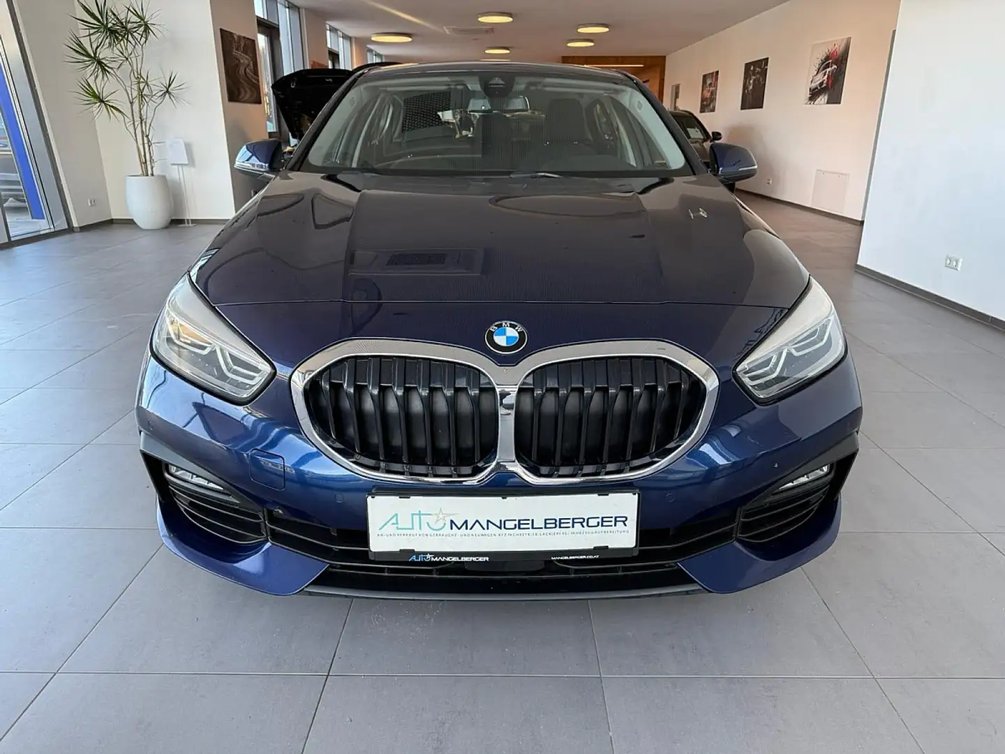 BMW 118 i Advantage Aut. Bleu - 2