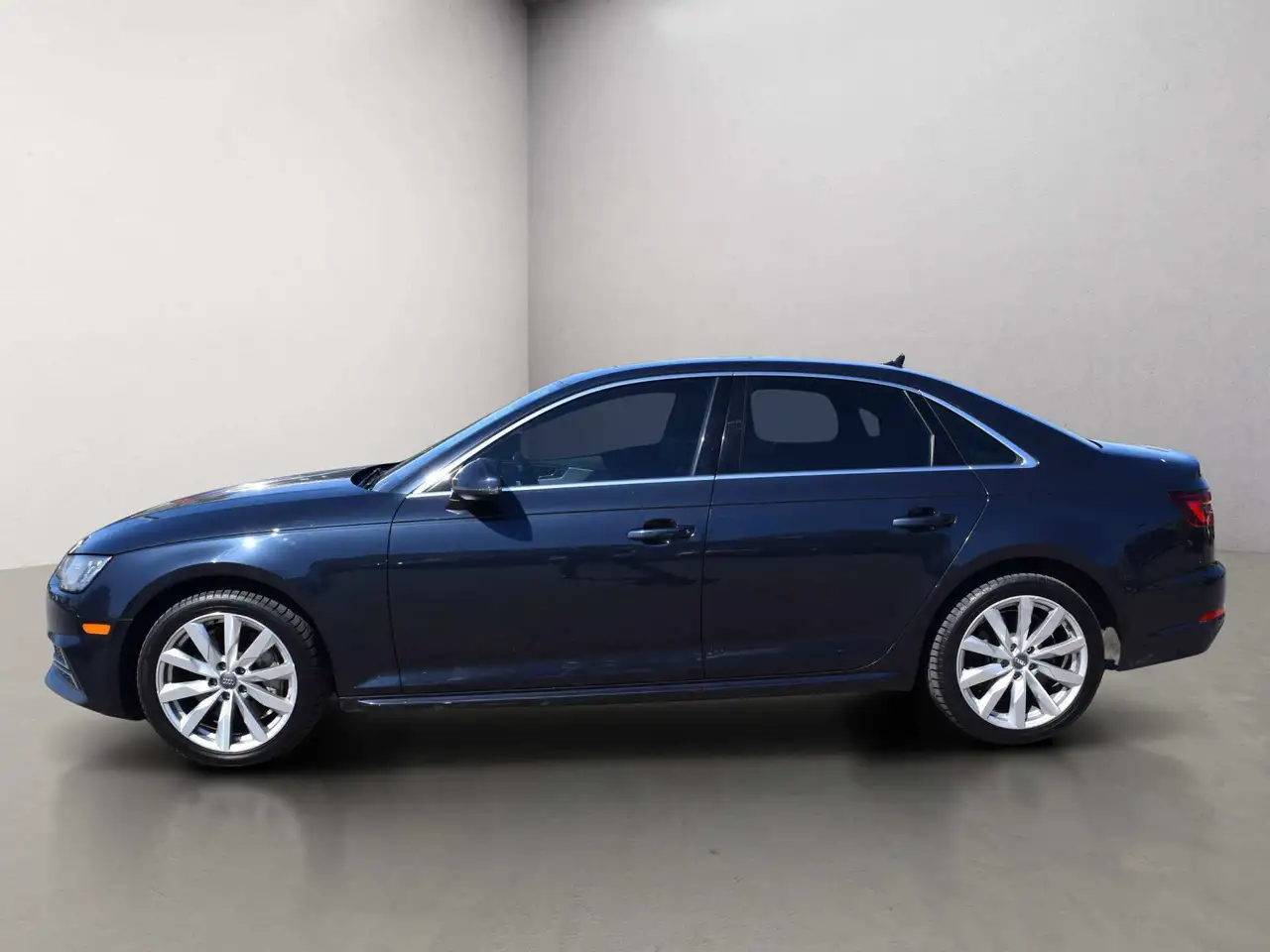 Audi A4 снимка Audi A4