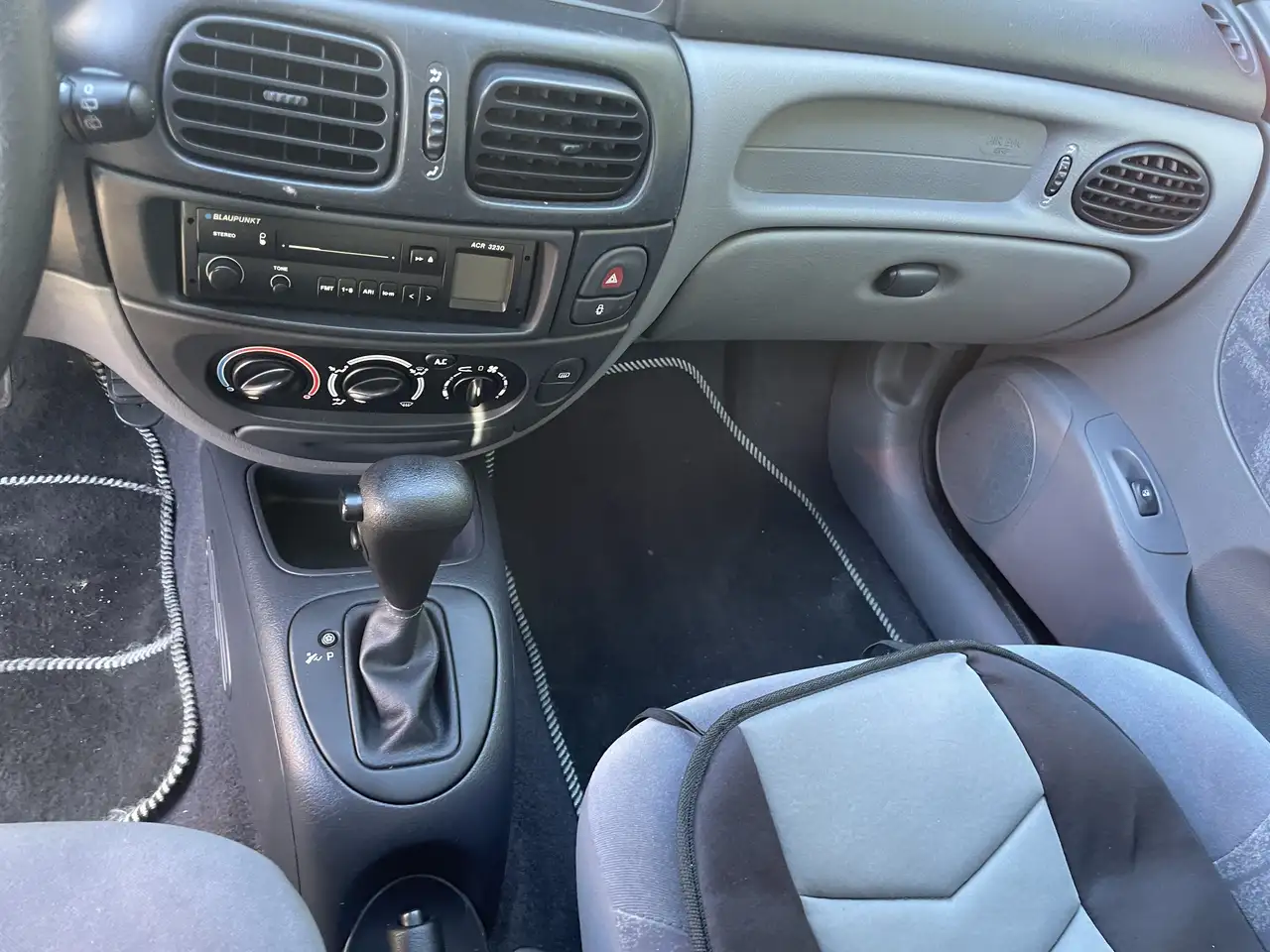 Renault Megane 1.4 Expression, foto 10