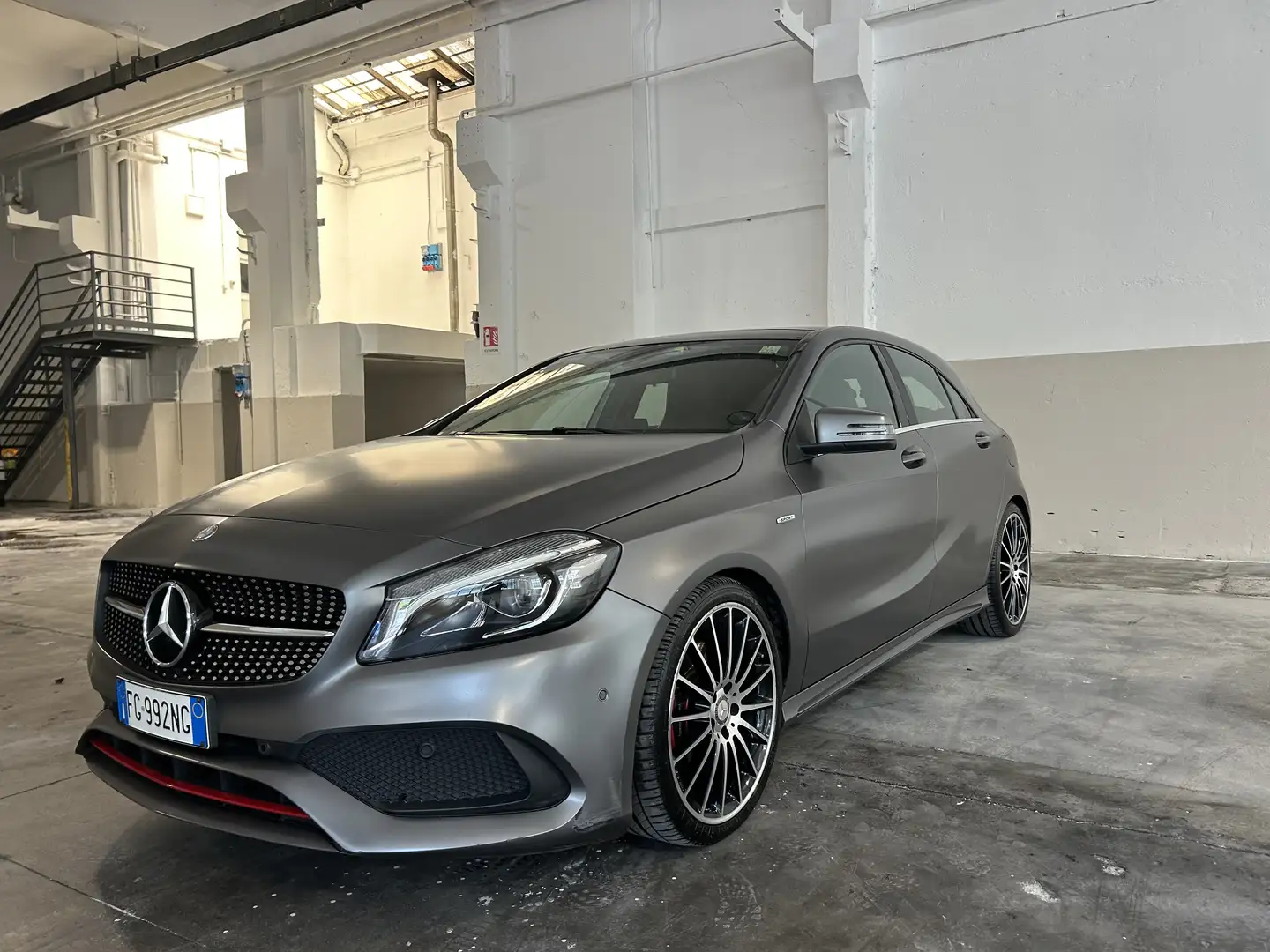 Mercedes-Benz A 250 Supersport 4matic auto Gris - 2
