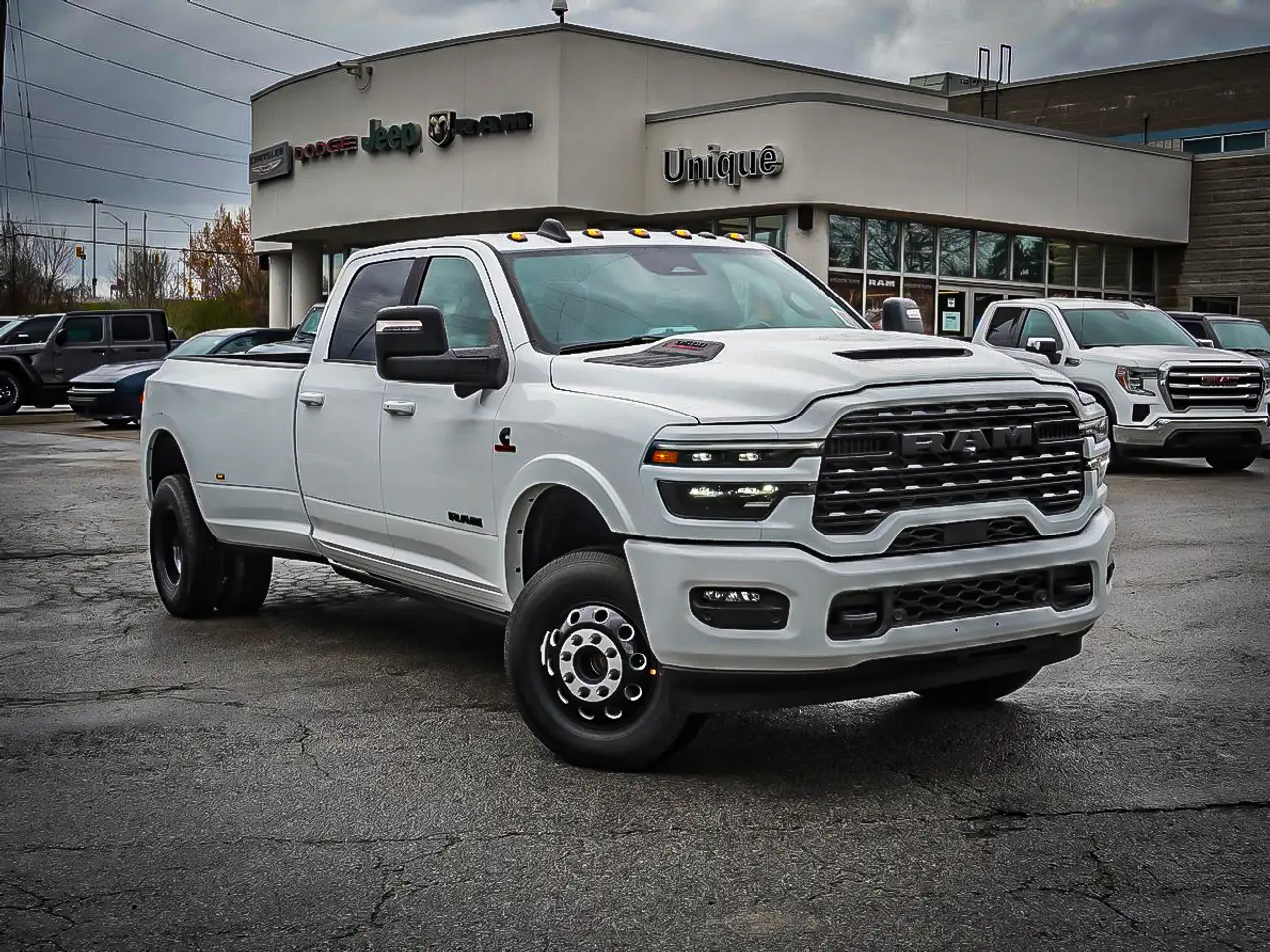 RAM 3500 снимка RAM 3500
