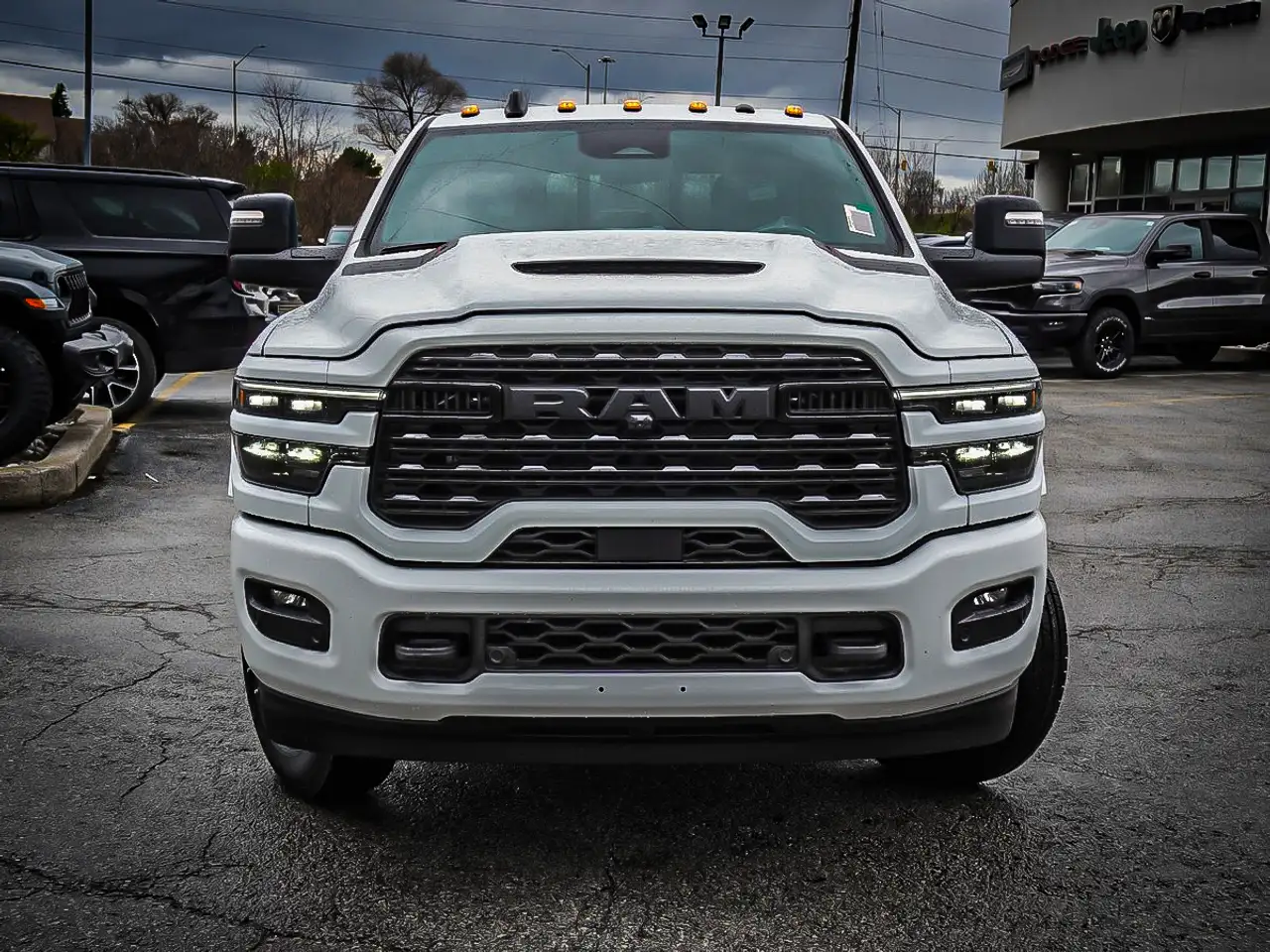 RAM 3500 снимка RAM 3500