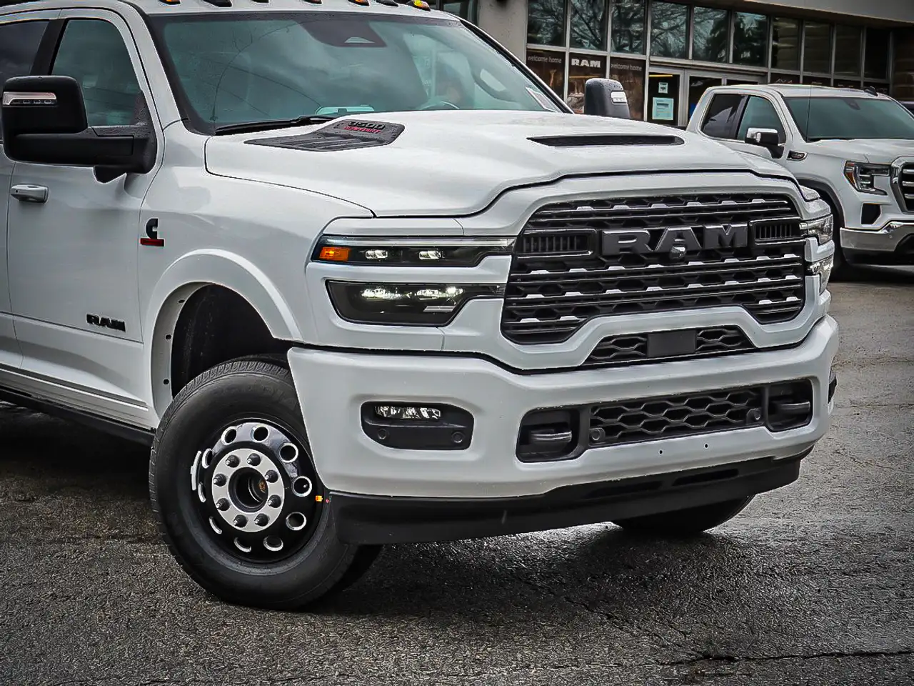 RAM 3500 снимка RAM 3500