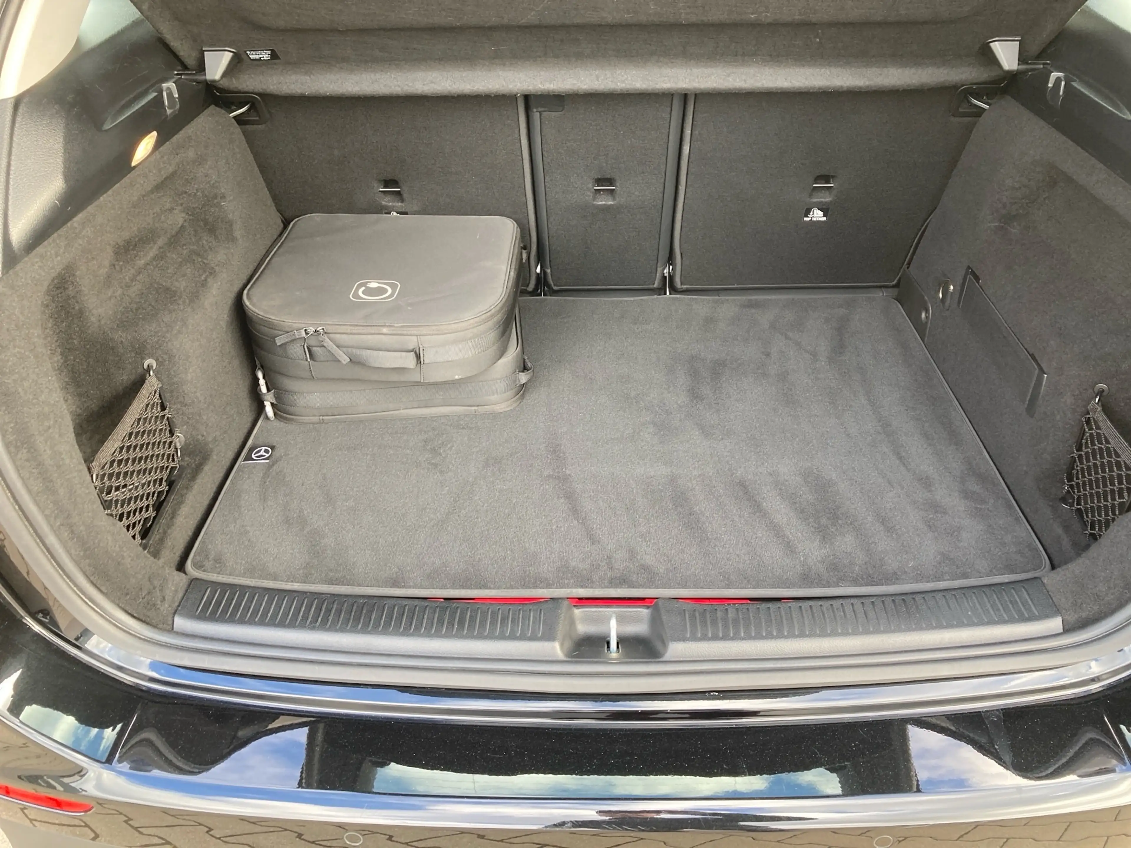 Mercedes-Benz B 250 e Progressive Adv+AHK+Navi+LED+Distr.+Kam — photo 9