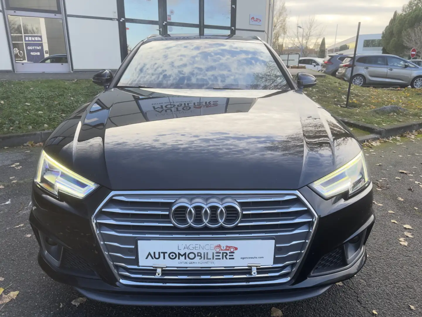 Audi A4 allroad 35 TDI 150CH S TRONIC DESIGN LUXE PACK SLINE ATTEL Zwart - 2