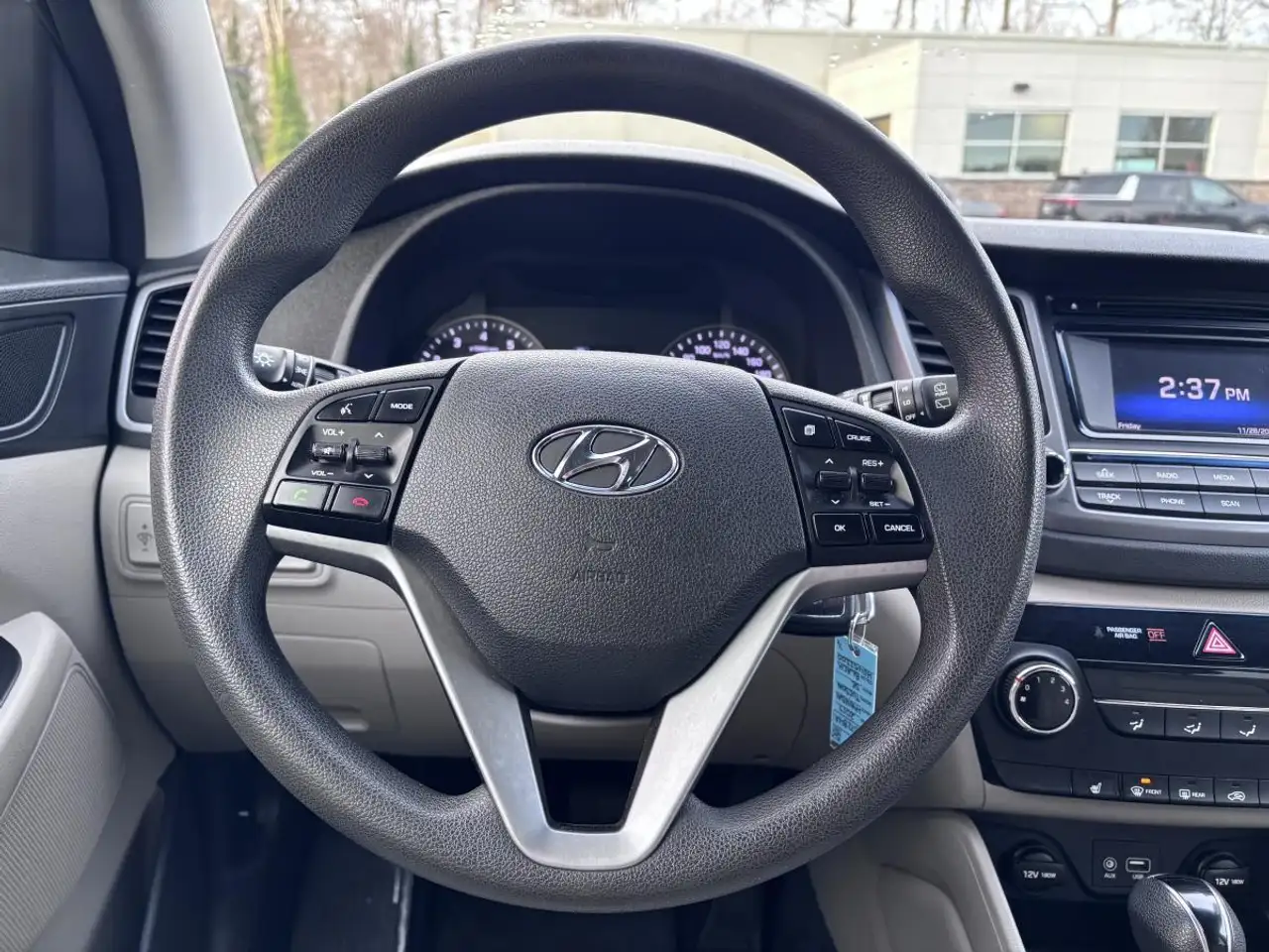Hyundai TUCSON снимка Hyundai TUCSON