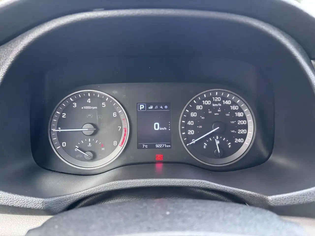 Hyundai TUCSON снимка Hyundai TUCSON