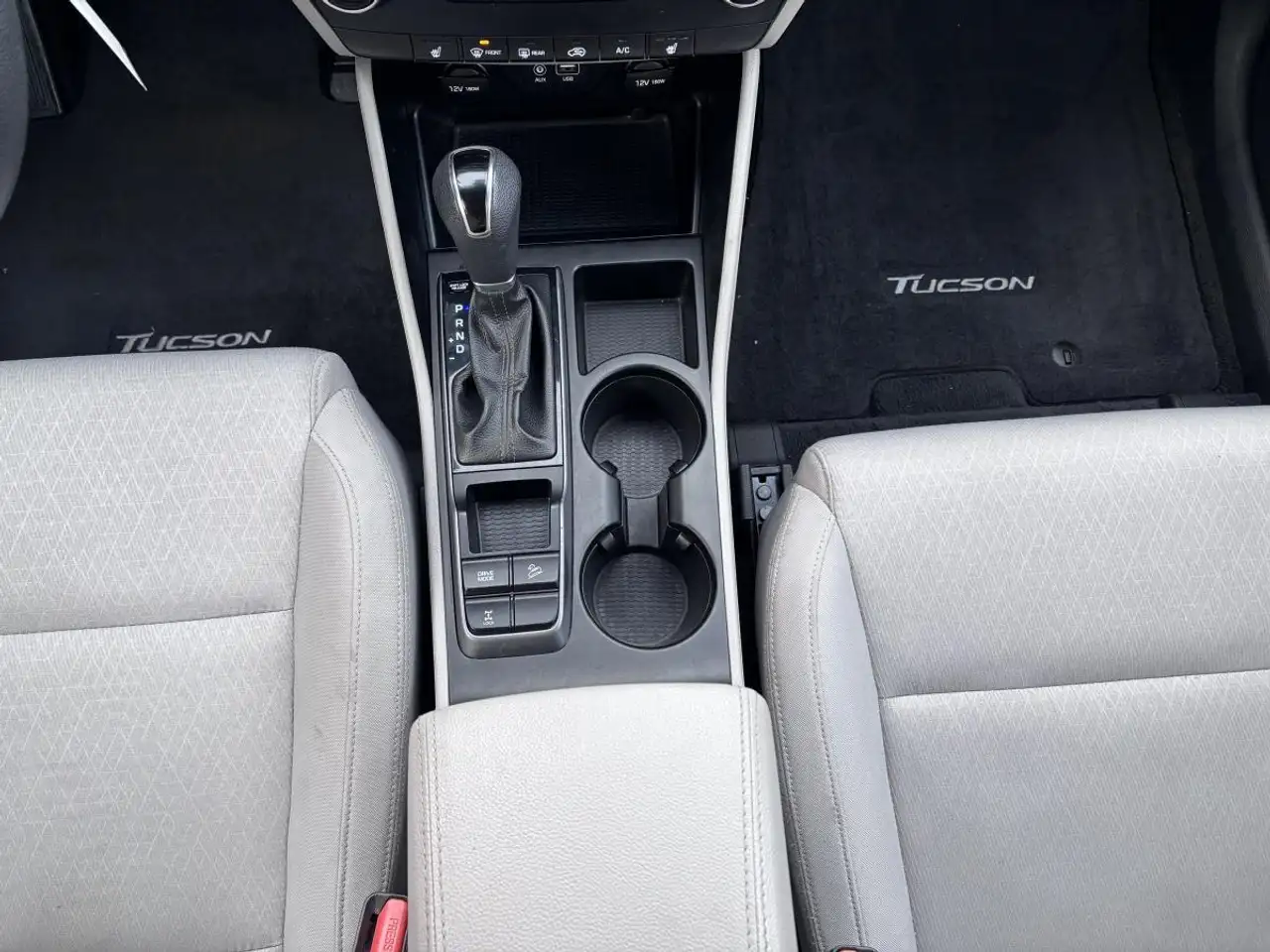 Hyundai TUCSON снимка Hyundai TUCSON