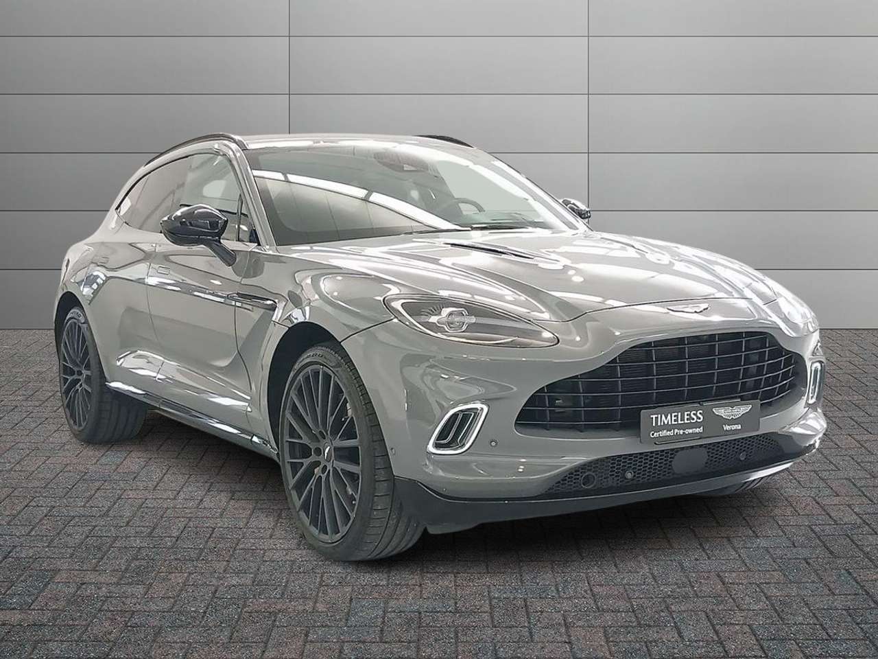 Aston Martin DBX 4.0 auto
