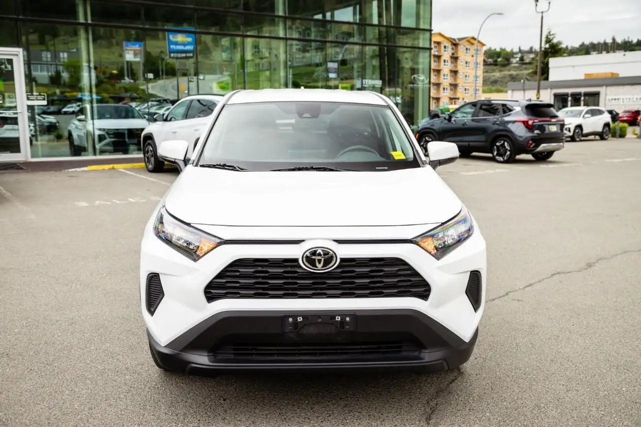 Toyota RAV 4 снимка Toyota RAV 4