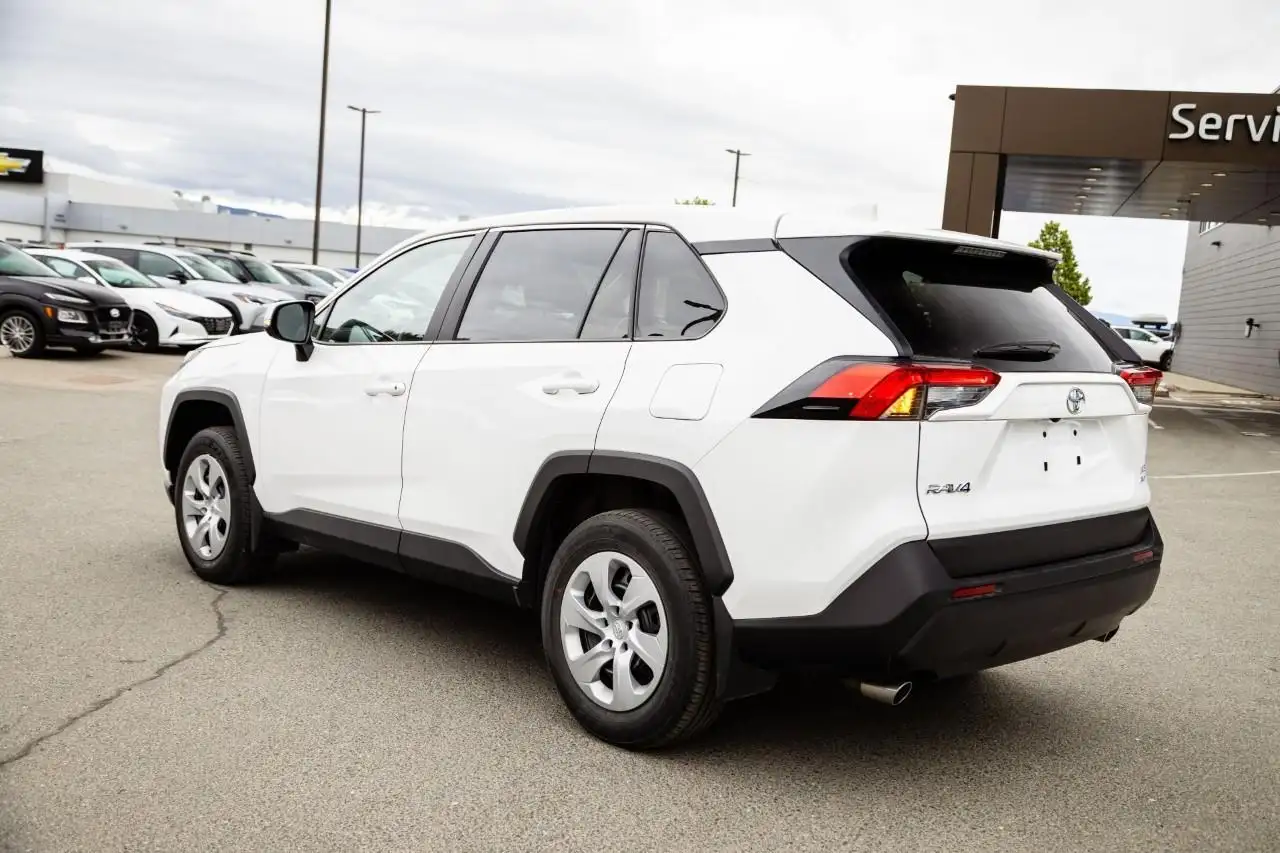 Toyota RAV 4 снимка Toyota RAV 4