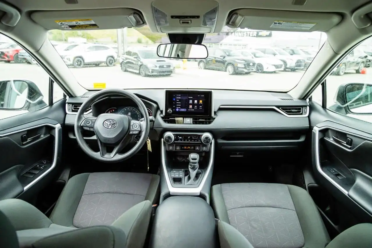 Toyota RAV 4 снимка Toyota RAV 4