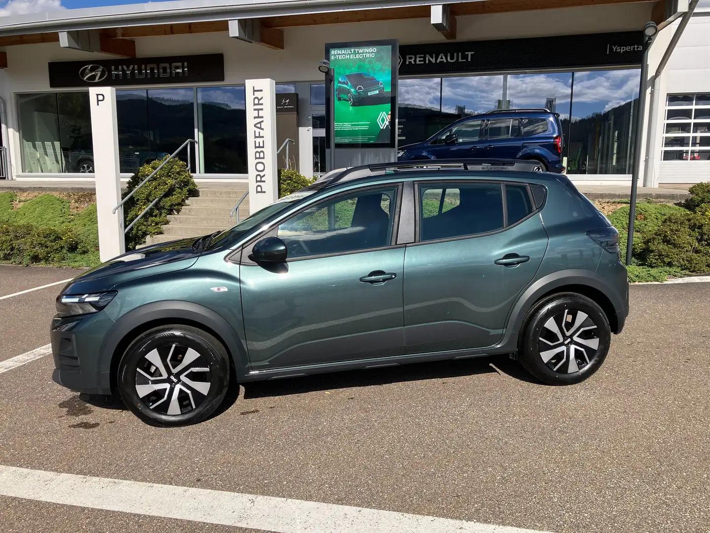 Dacia Sandero Stepway Expression Grün - 1