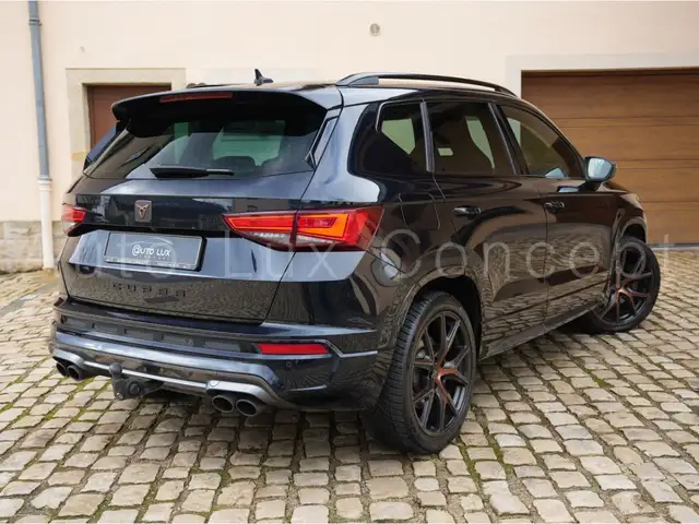 Cupra Ateca view 3