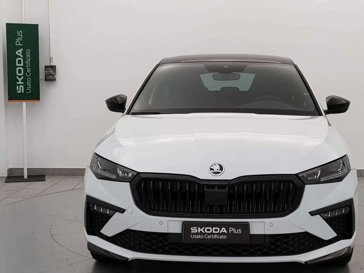 Skoda Scala 1.0 TSI 115 CV DSG Monte Carlo Weiß - 2