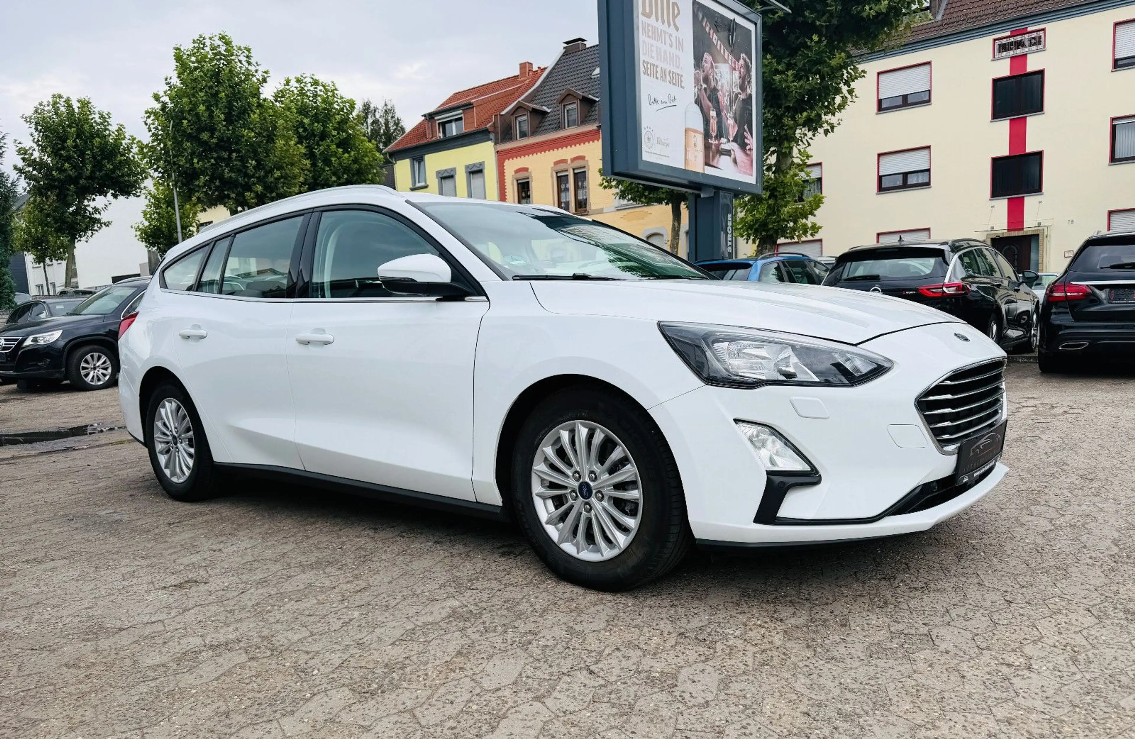 Ford Focus 1.5 TDCi Titanium Navi Tempomat SH PDC AHK