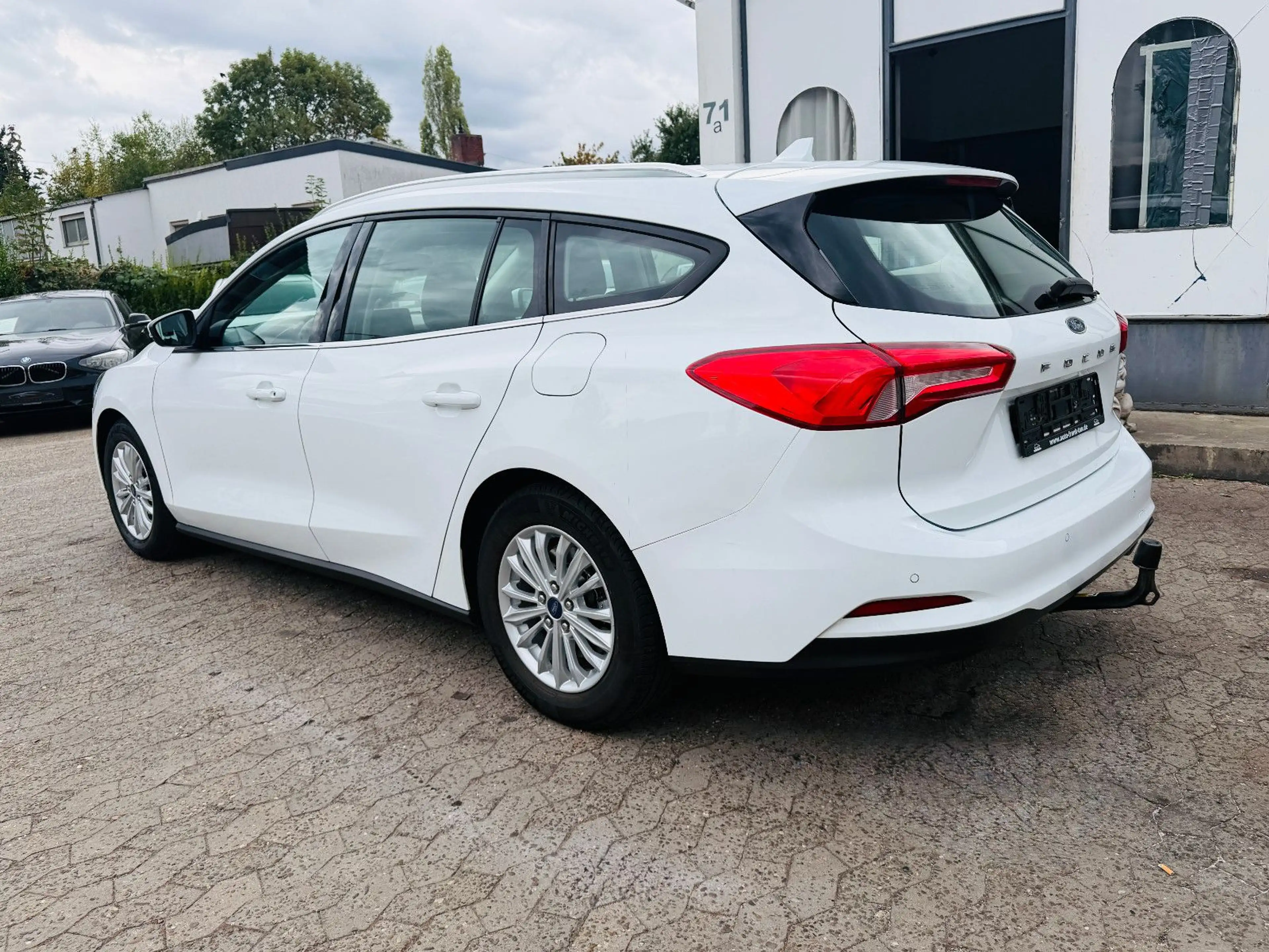 Ford Focus 1.5 TDCi Titanium Navi Tempomat SH PDC AHK — photo 4