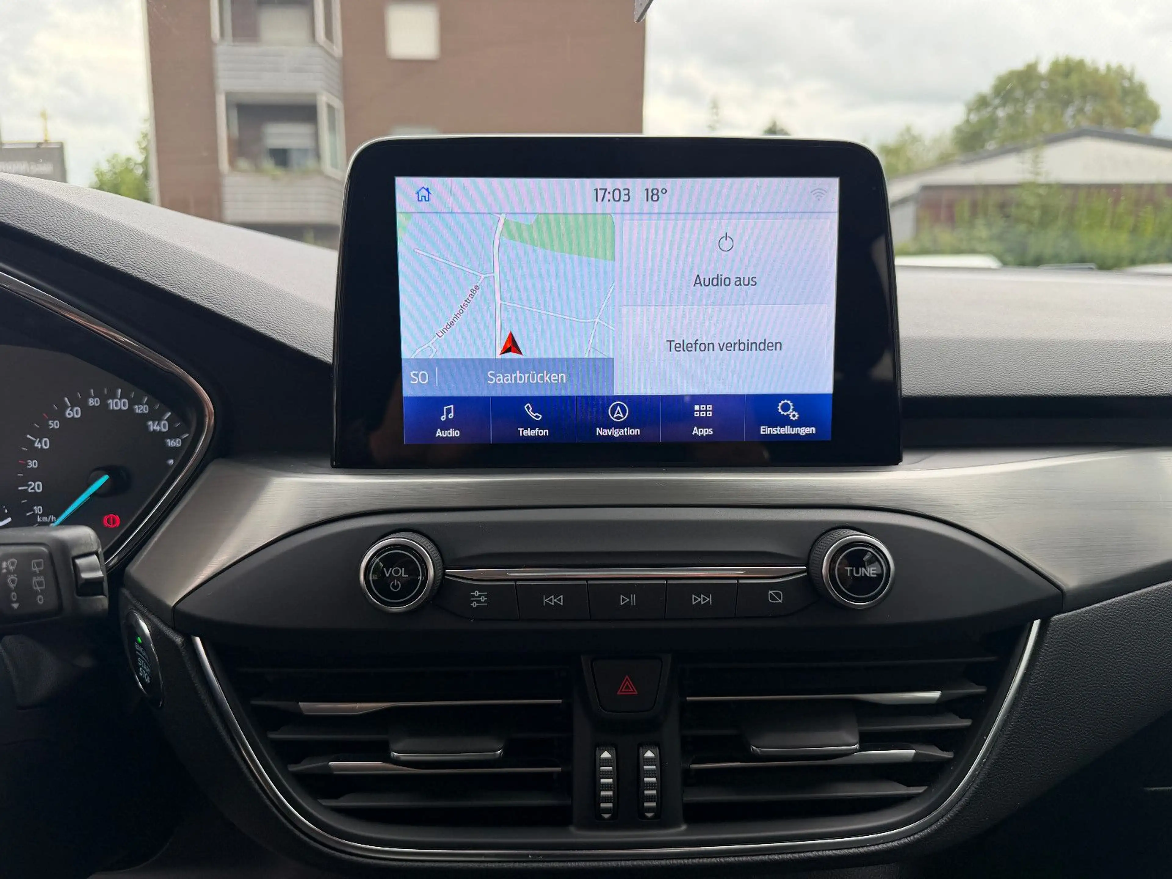Ford Focus 1.5 TDCi Titanium Navi Tempomat SH PDC AHK — photo 14