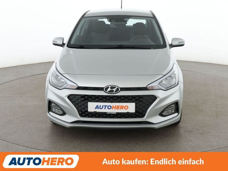 Hyundai i20 1.0 TGDI Style *TEMPO*PDC*SHZ*LHZ*CAM*KLIMA* — photo 9