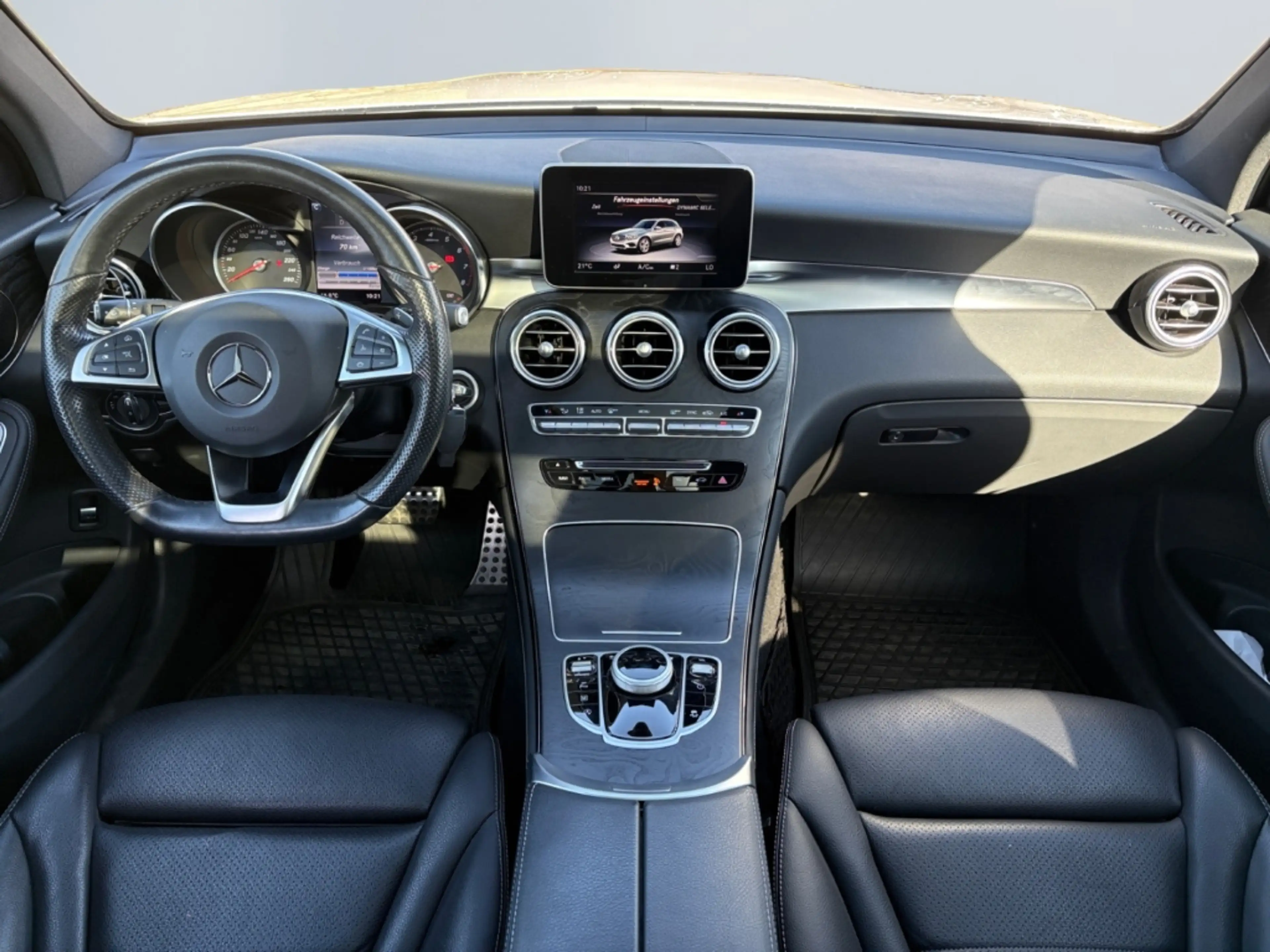 Mercedes-Benz GLC 250 4Matic Edition 1 — photo 11