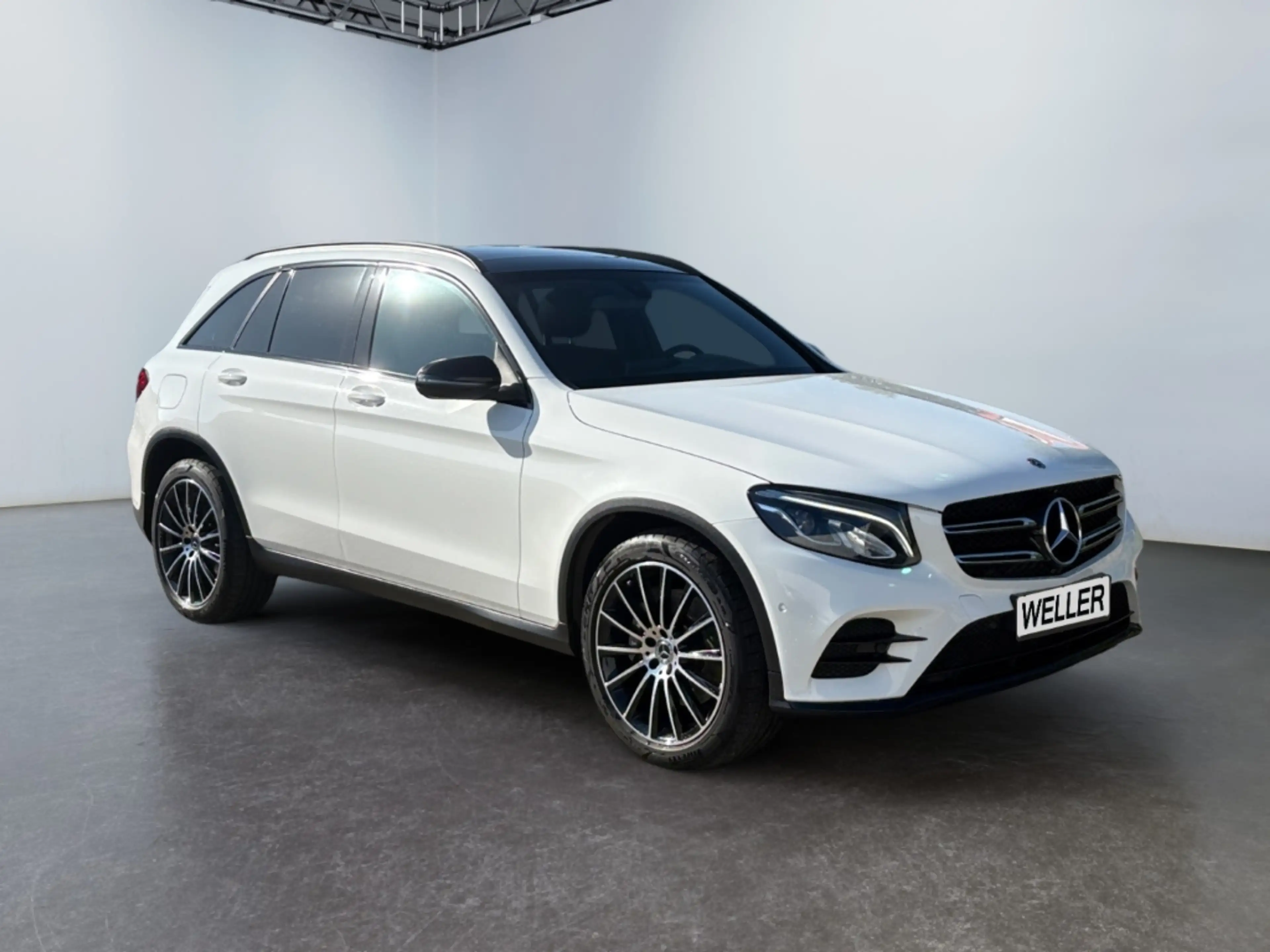 Mercedes-Benz GLC 250 4Matic Edition 1 — photo 3