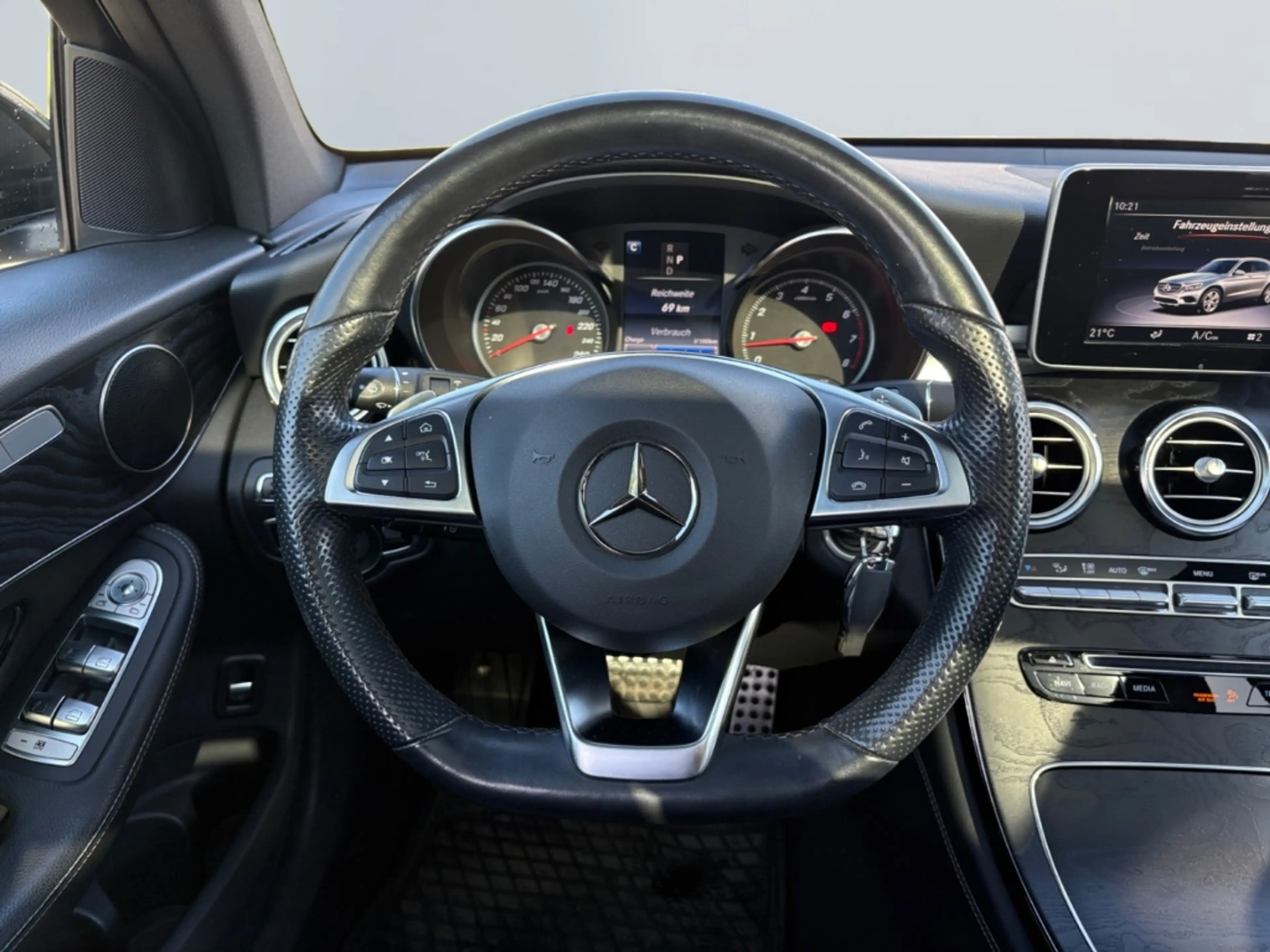 Mercedes-Benz GLC 250 4Matic Edition 1 — photo 12