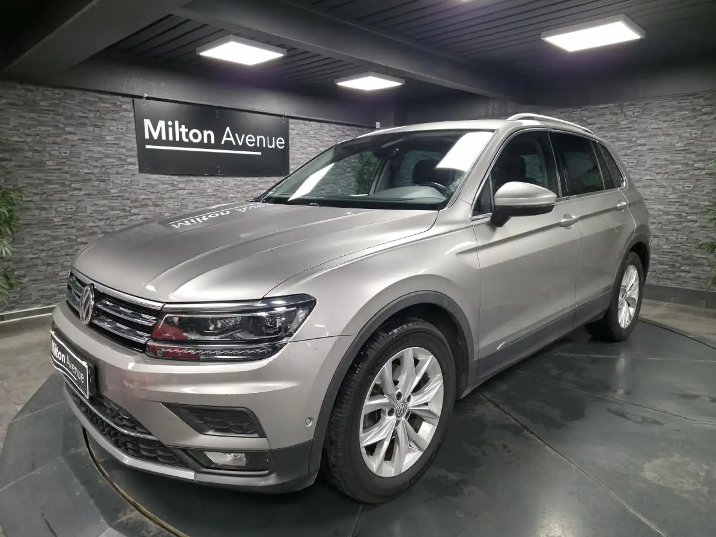 Volkswagen Tiguan Tiguan 2.0 16V TDI BlueMotion - 150 Carat Gris - 1