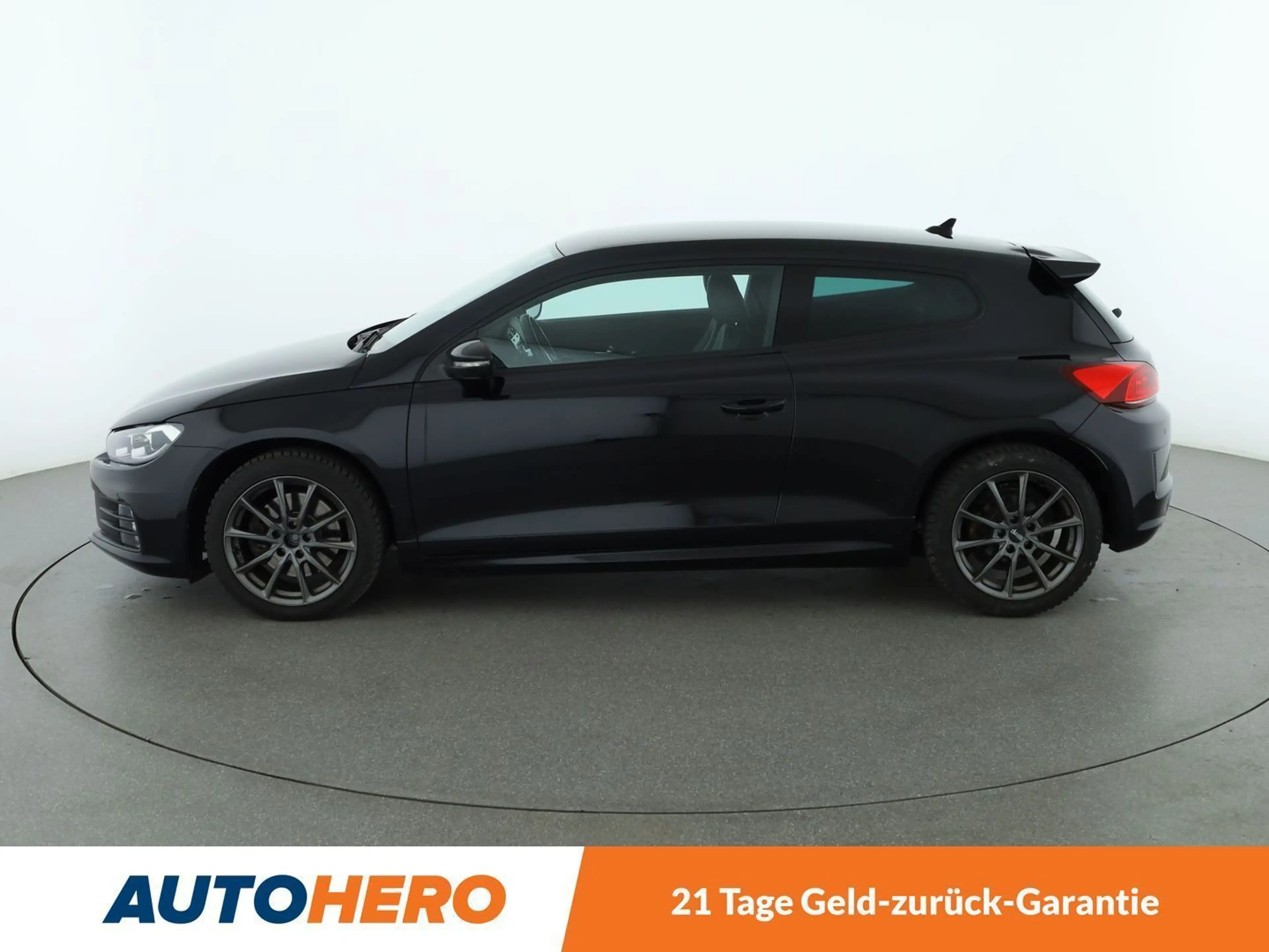 Volkswagen Scirocco 2.0 TSI BM Aut.*R-LINE*XENON*TEMPO*PDC* — photo 3