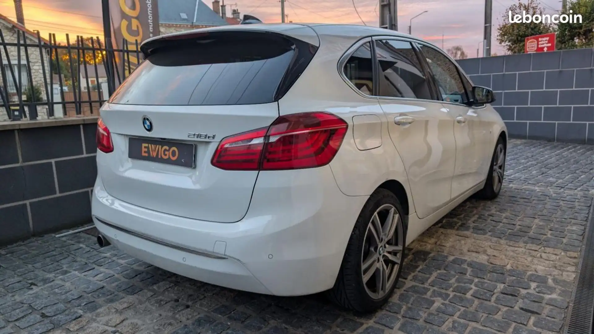 BMW 218 Serie ACTIVE-TOURER 218 D 150ch SPORT PACK M-SPORT BVA Blanc - 2