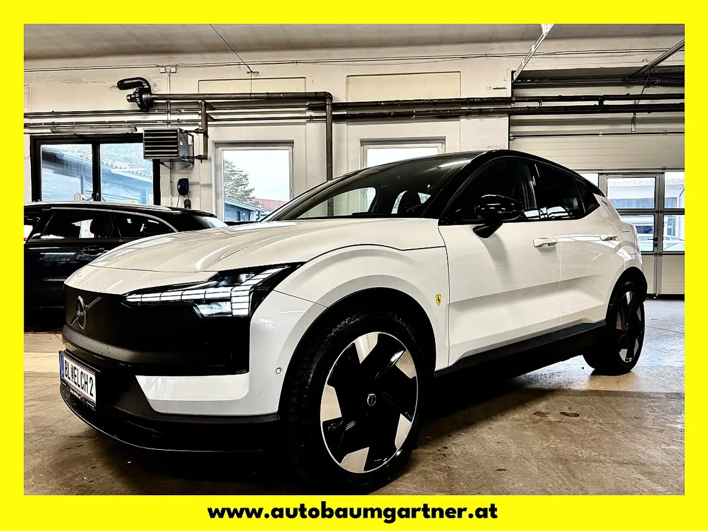 Volvo EX30 Twin Motor Performance AWD 69kWh Ultra Weiß - 1