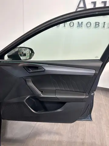 Cupra Leon view 9