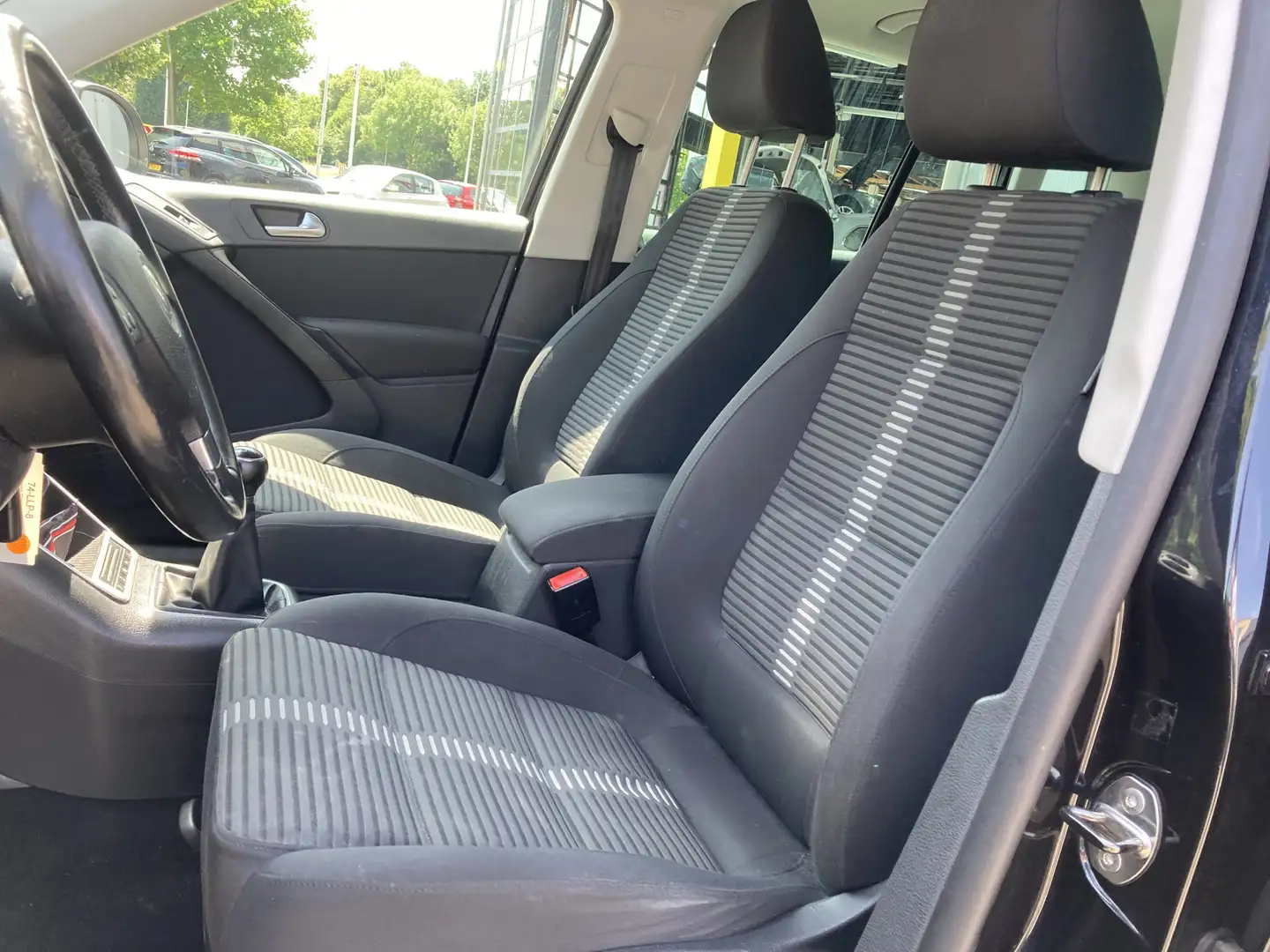 Volkswagen Tiguan 1.4 TSI Sport&Style Navi | Trekhaak | Cruise contr Noir - 2