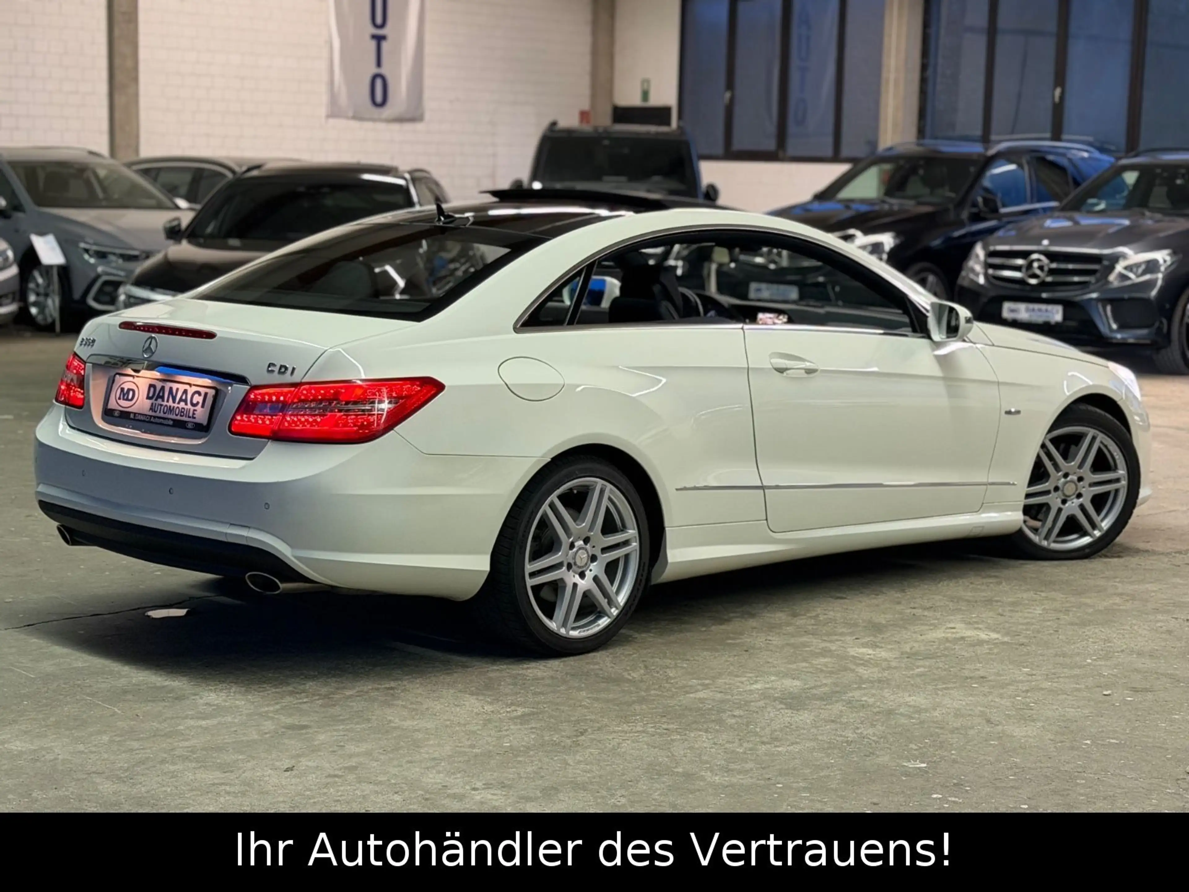 Mercedes-Benz E 350 CDI AMG-Paket*Pano*Kamera*Xenon*H&K*Memory — photo 6