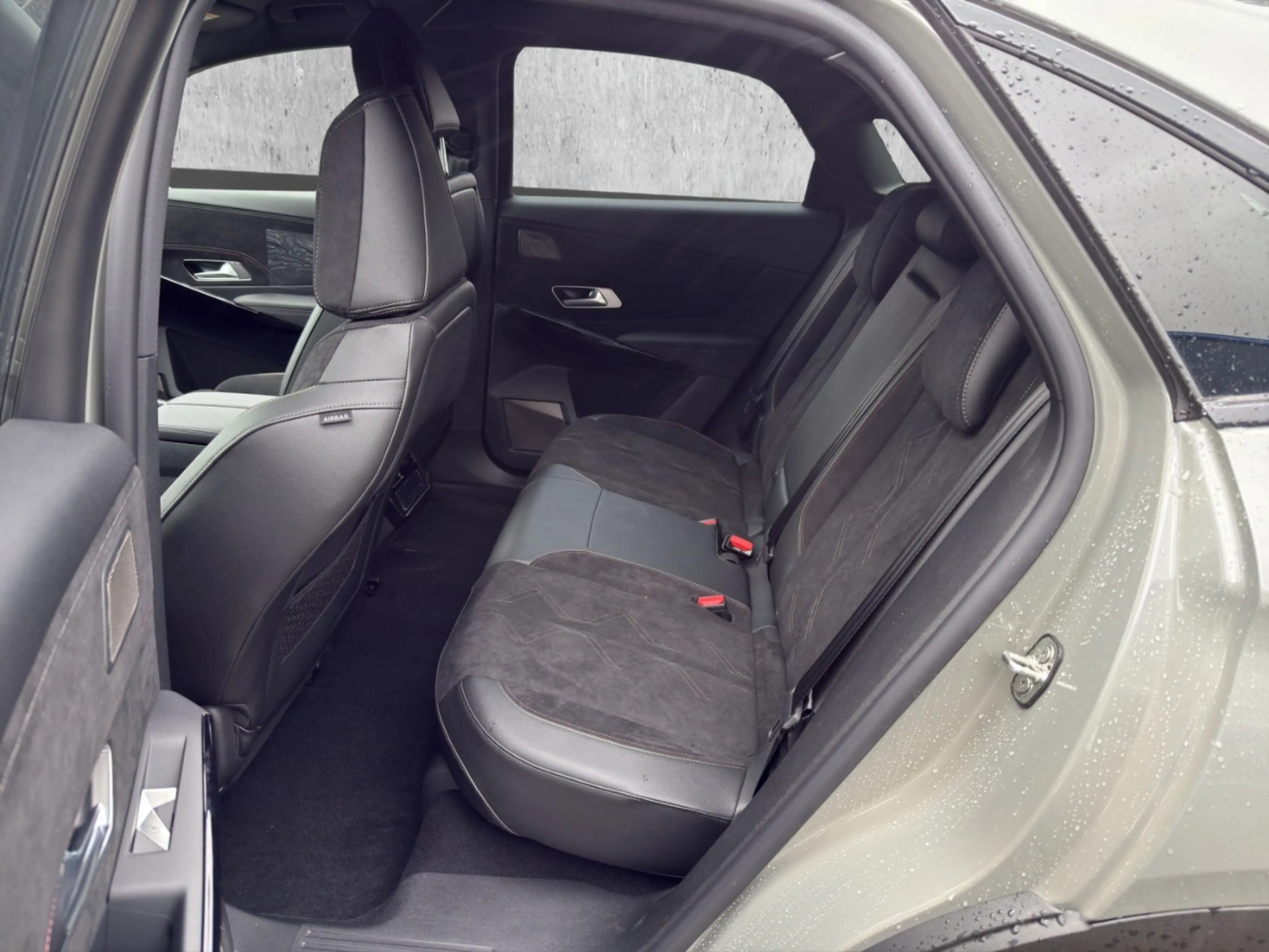 DS Automobiles DS 7 1.5 BlueHDi 130 Pallas ''SHZ''KEYLESS''360°' — photo 14