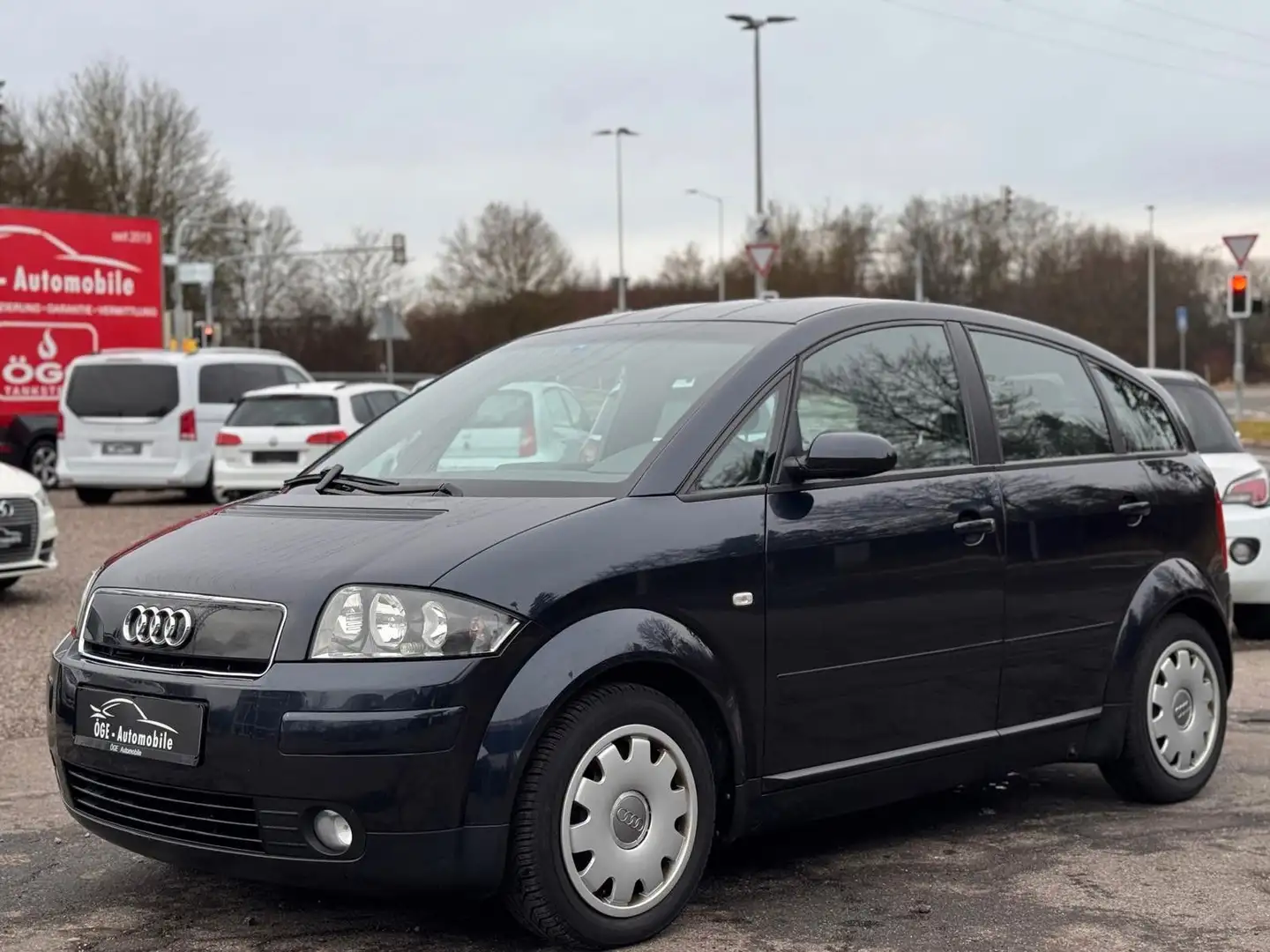 Audi A2 1.4 TDI TÜV/2.Hand/Klimaaut. Blau - 2