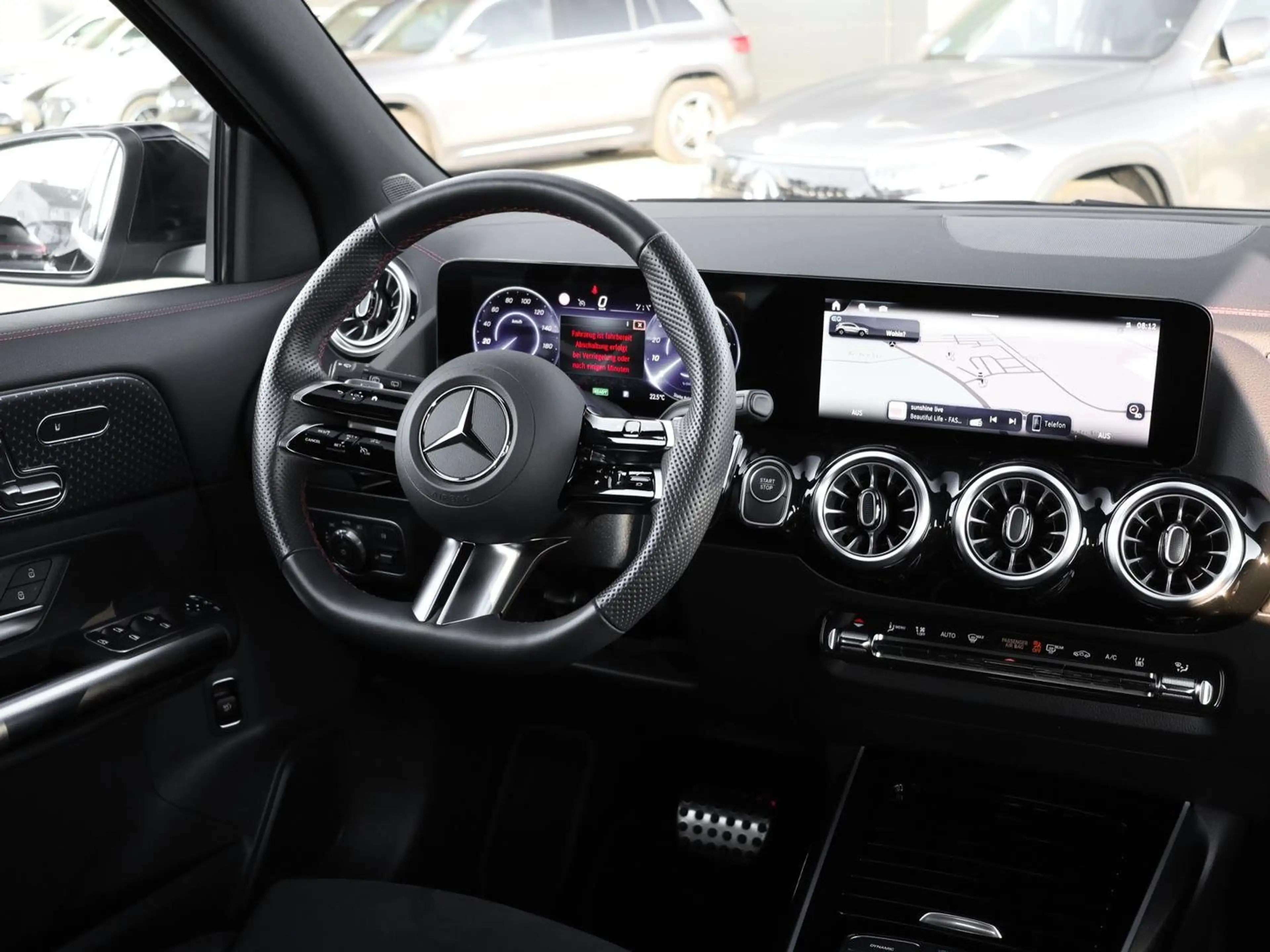 Mercedes-Benz EQA 300 4M AMG Advanced Ambiente Kamera LED AHK — photo 8