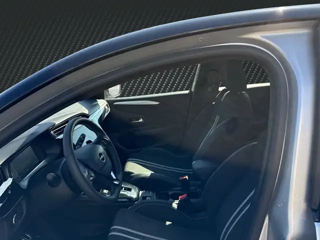 Opel Corsa view 8