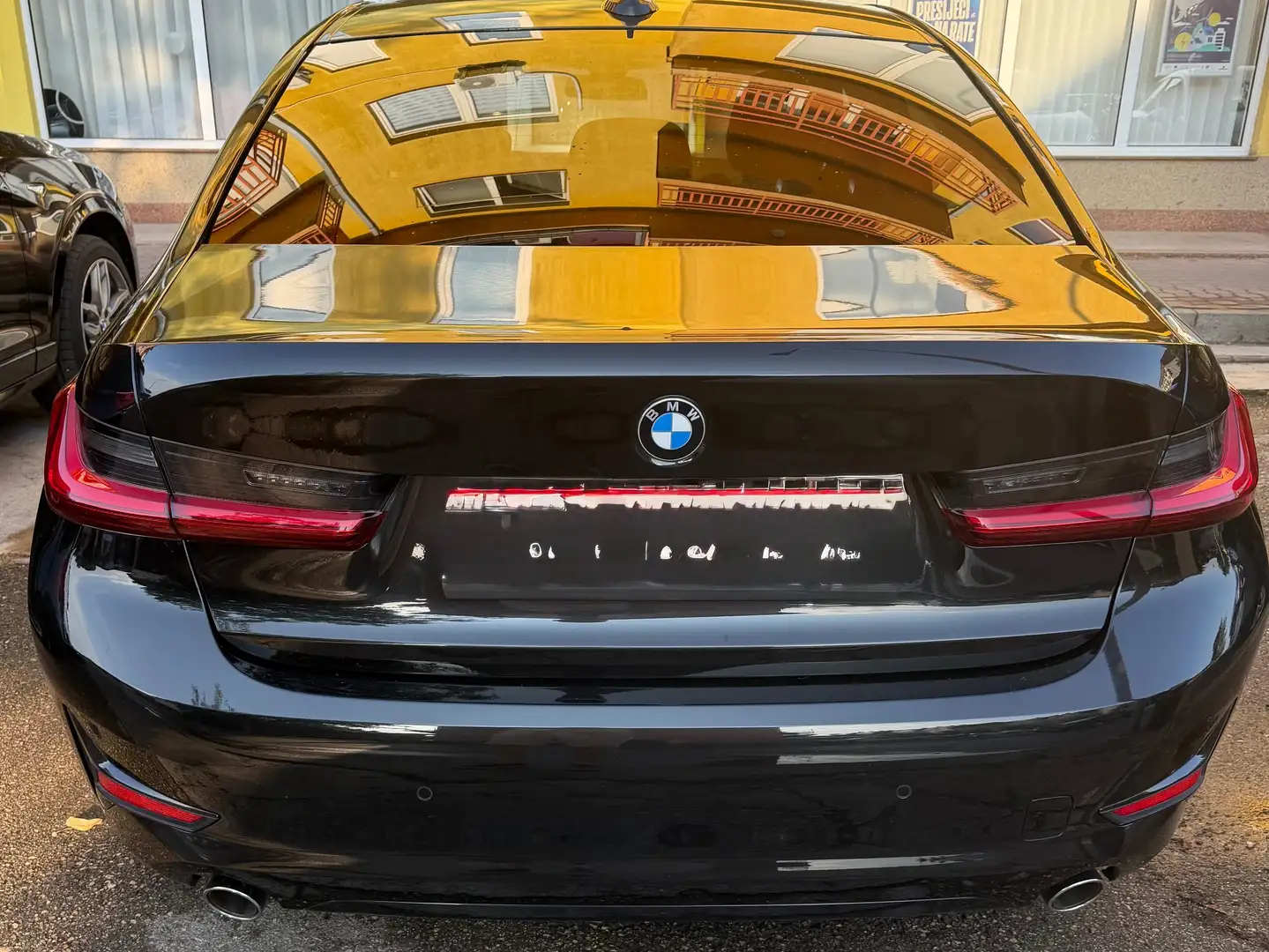 BMW 318 Spot line Schwarz - 2