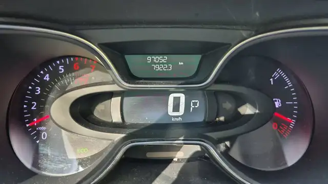 Renault Captur view 12