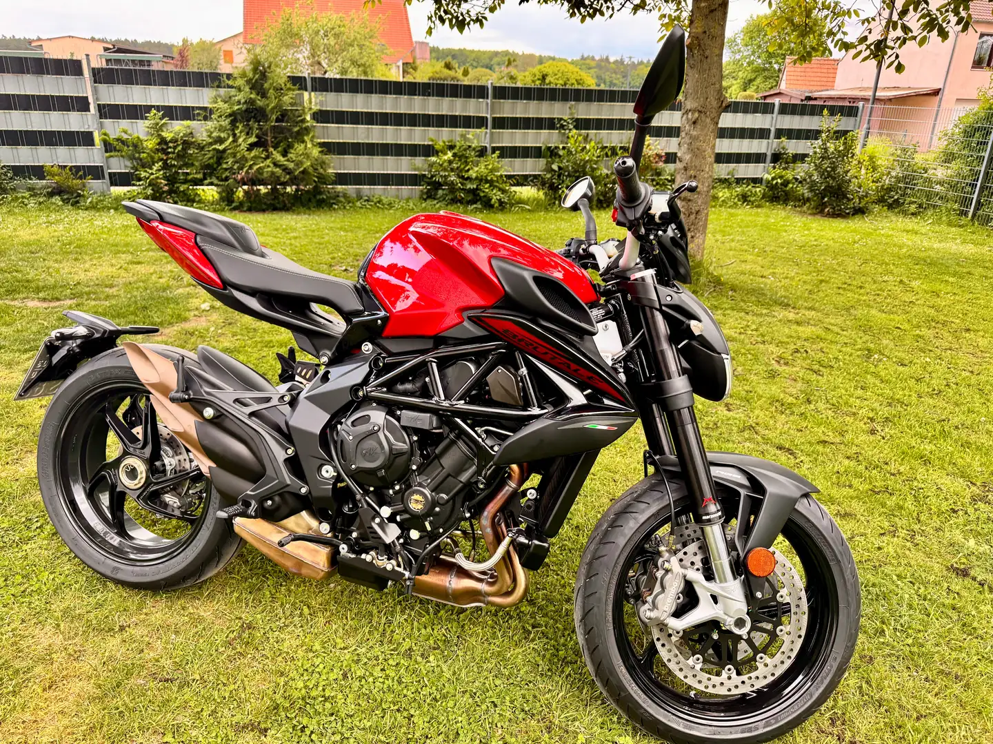 MV Agusta Brutale 800 R Rojo - 2