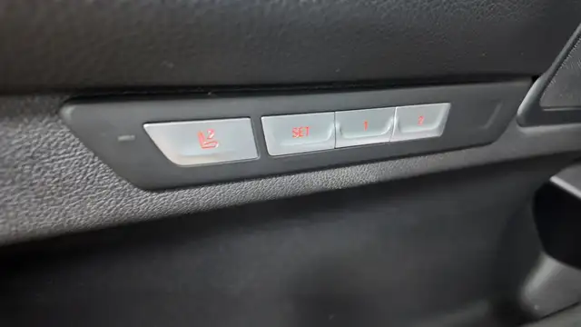 BMW 7 Series view 20