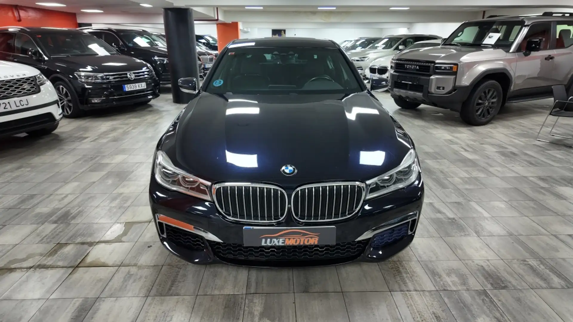 BMW 750 750iA xDrive Azul - 2