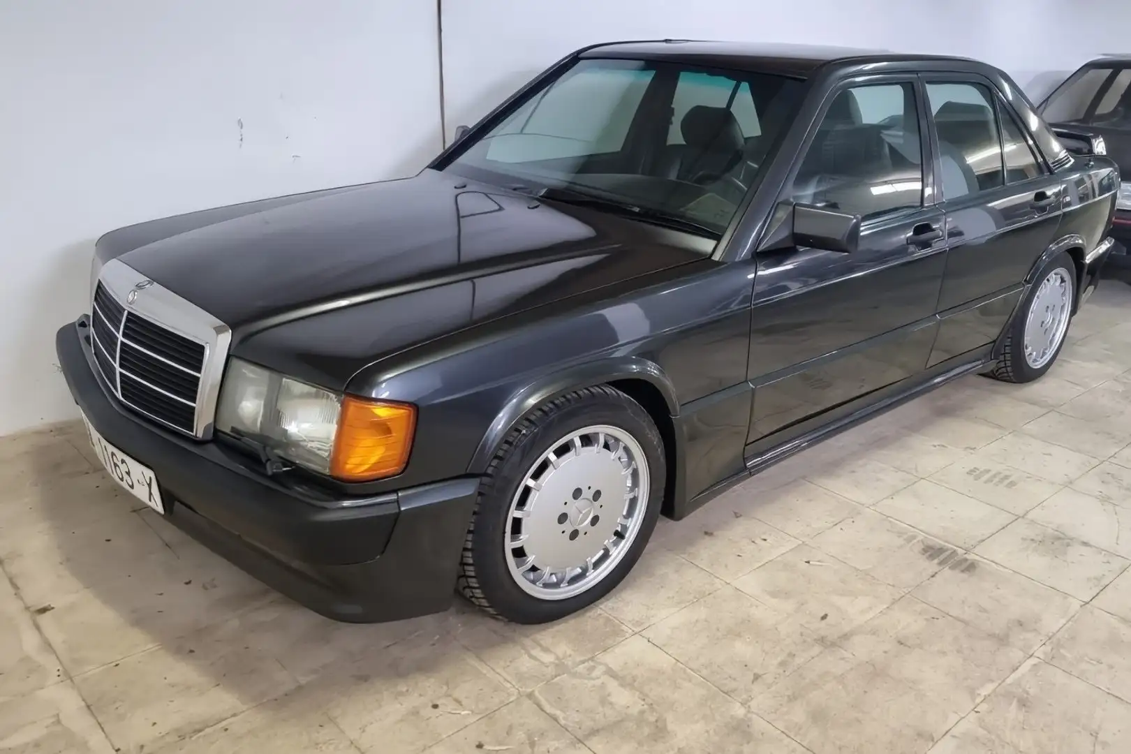 Mercedes-Benz 190 190E 2.3-16   136 kW (185 CV) - 1