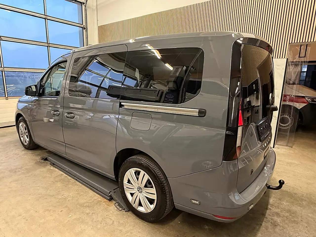 Volkswagen Caddy Maxi 2,0 TDI DSG ÖAMTC, Mwst ausweisbar, Finan... 12