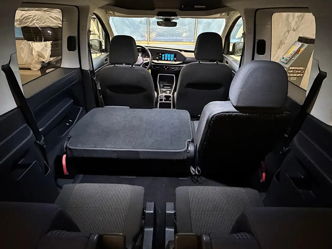Volkswagen Caddy Maxi 2,0 TDI DSG ÖAMTC, Mwst ausweisbar, Finan... 6