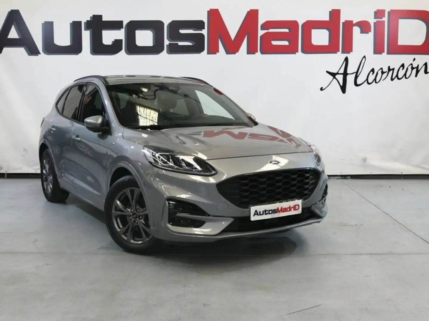 Ford Kuga ST-Line 1.5T EcoBoost 110kW (150CV) Silber - 1