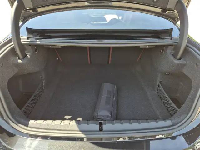 BMW 4 Series view 12