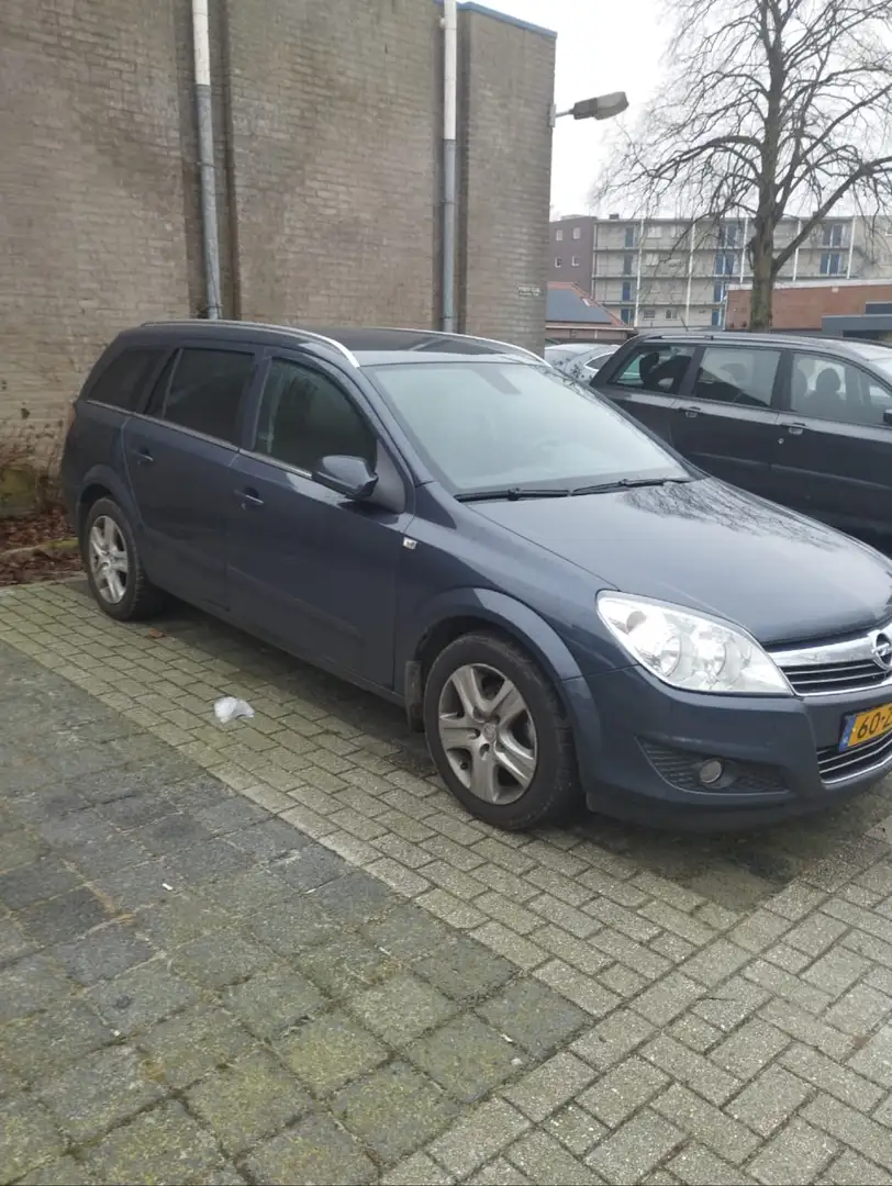 Opel Astra 1.6 LPG Caravan Edition Blauw - 1