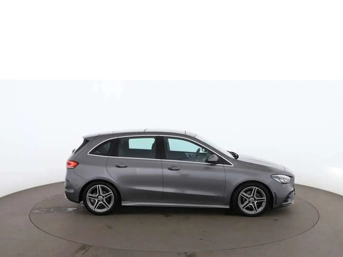 Mercedes-Benz B 200 d AMG-Line Aut LED SKY NAVI LEDER SITZHZG Grau - 2